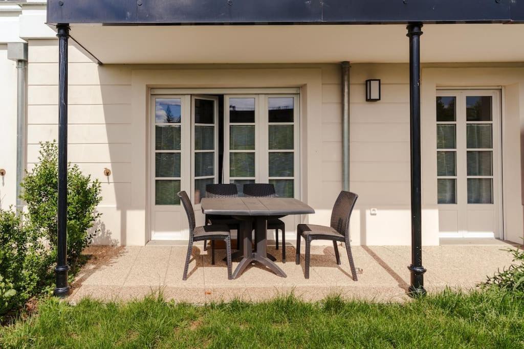 Confort & Charme, Proche Disney Serris Exterior foto